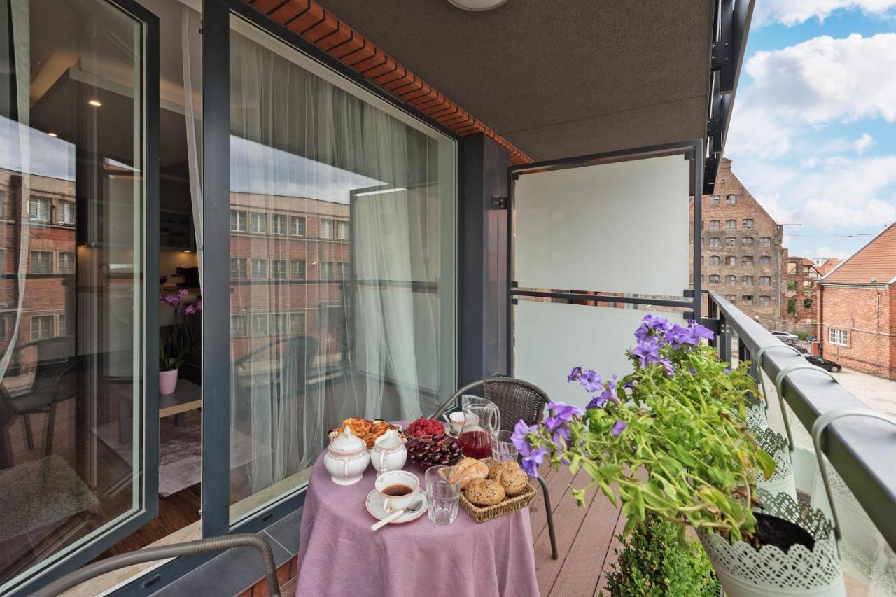 Granary Island Apartments 그단스크 외부 사진